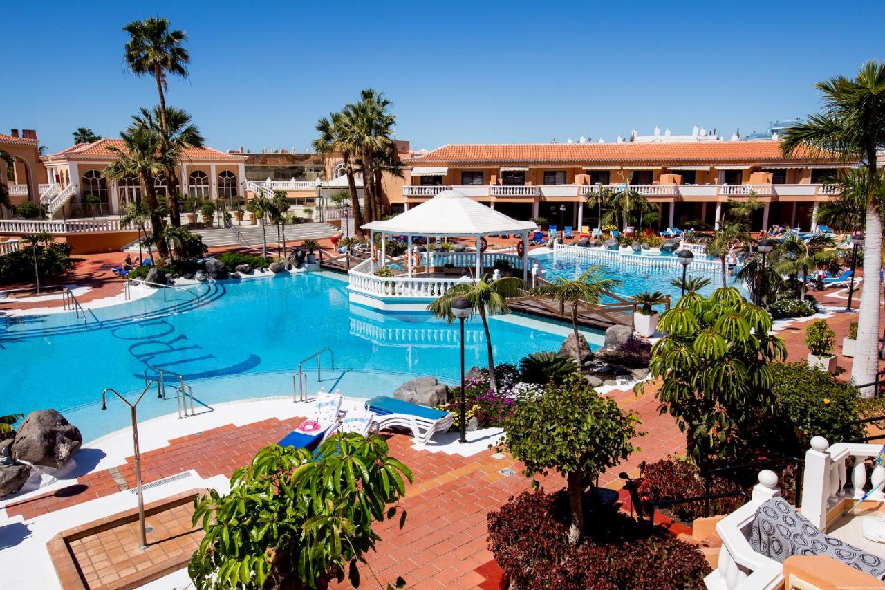 Beachfront Bliss - Tenerife Royal Gardens - B&B Playa de las Américas