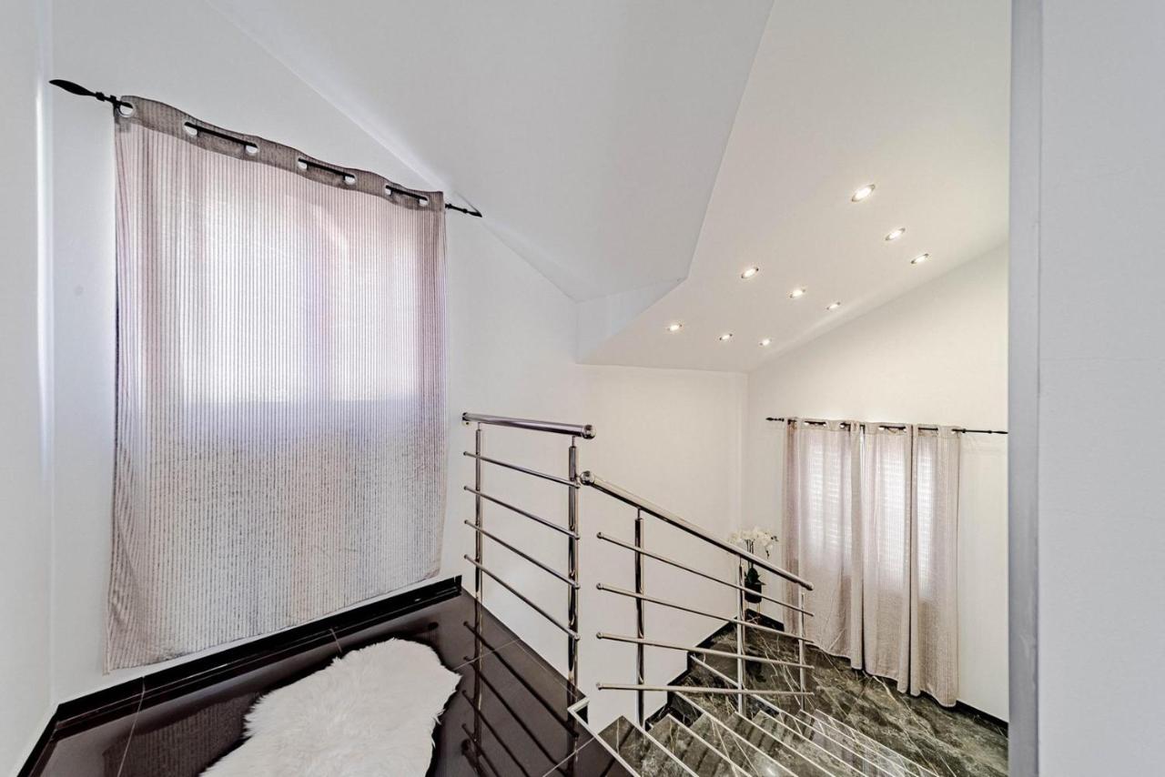 Villa avec Piscine Privée