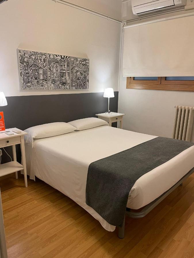 Standard Single Room with Shower