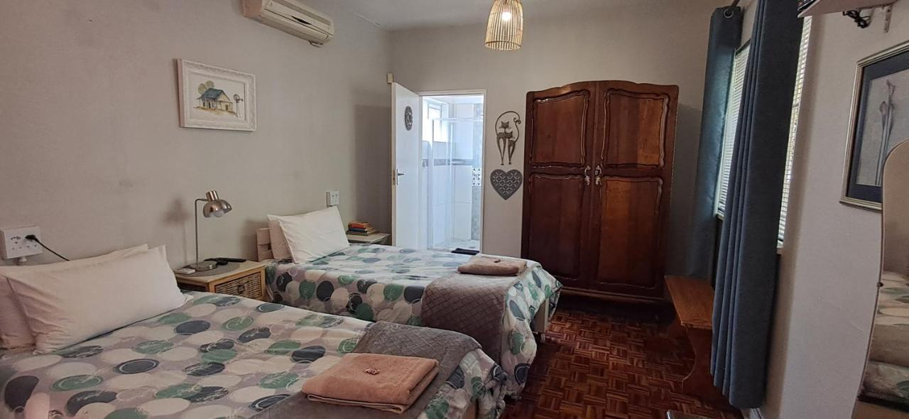 Large Twin Room