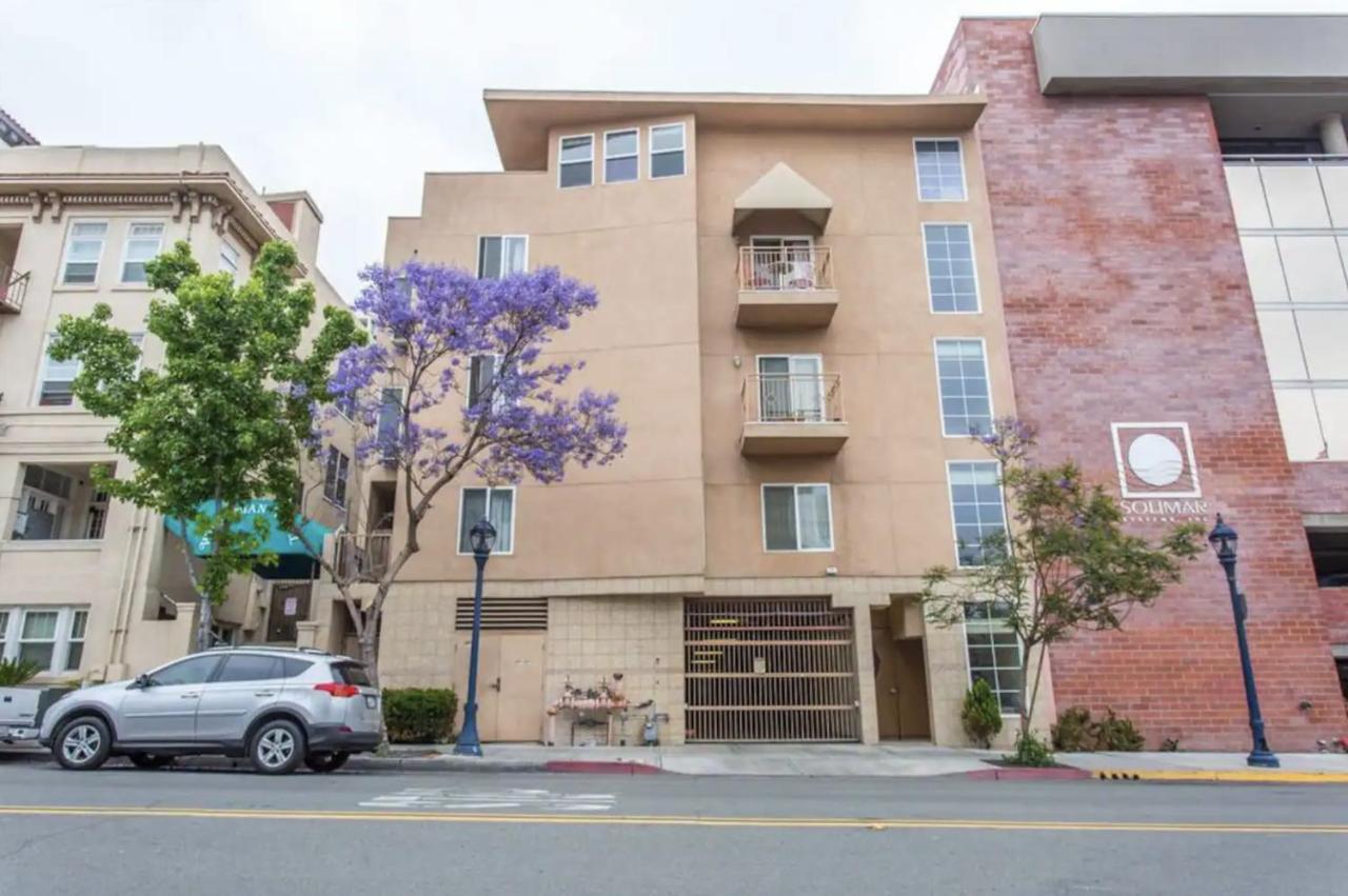 Stylish Loft Apartments Near Downtown with Free Parking - B&B