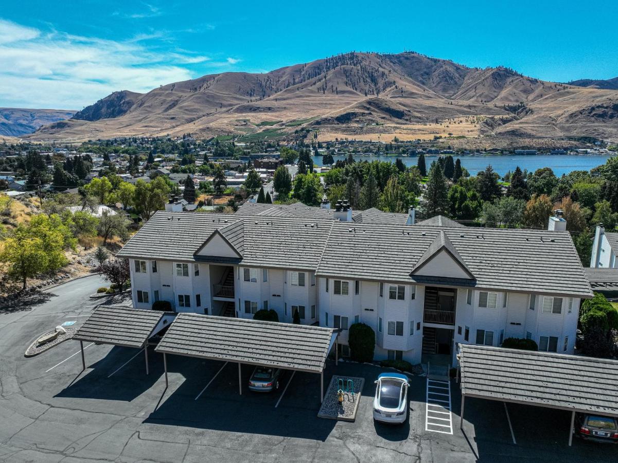 Cozy Condo in Chelan with Balcony & Views - B&B Chelan