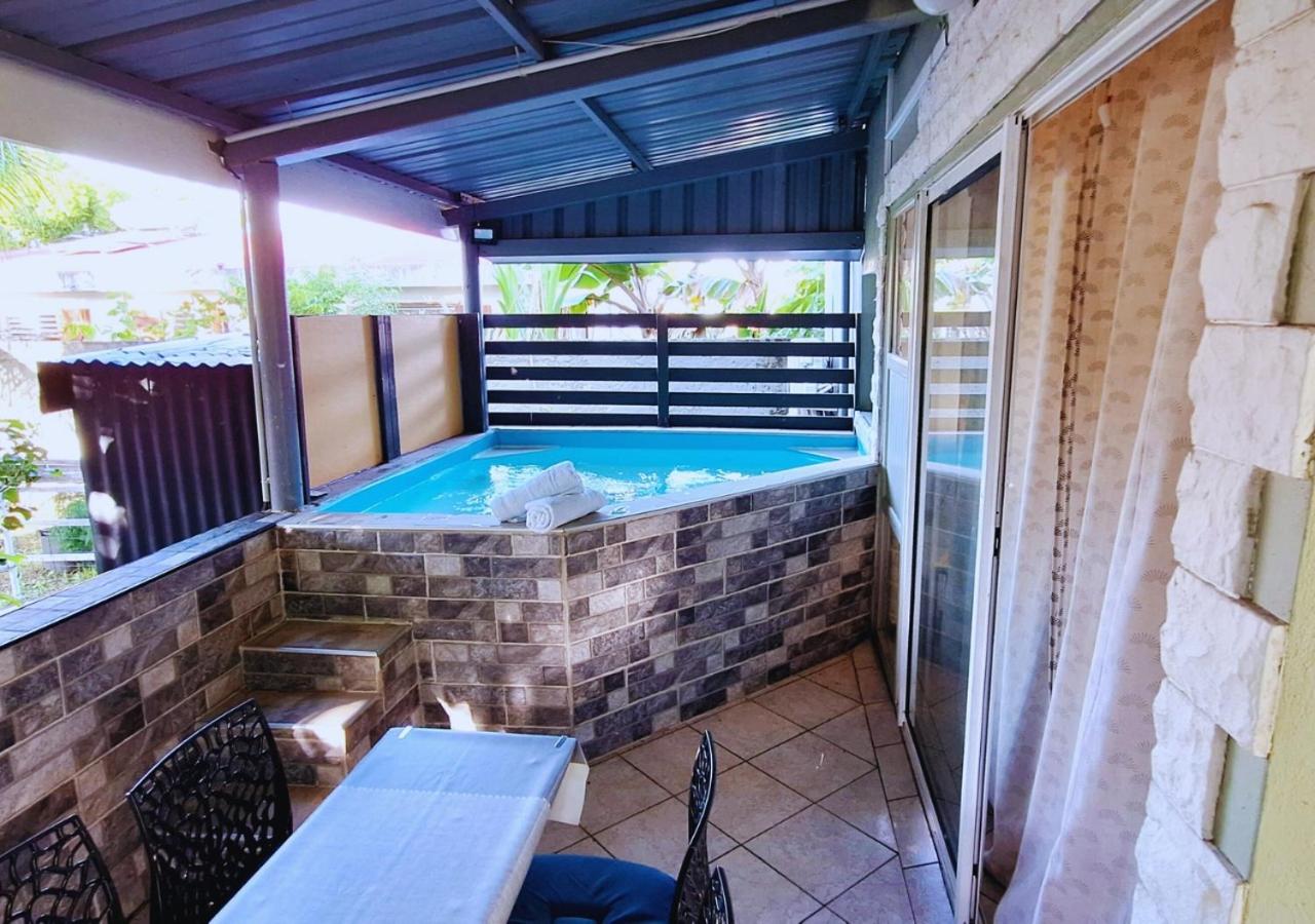 Ti Zandoli - Évasion avec mini-piscine - B&B Les Abymes