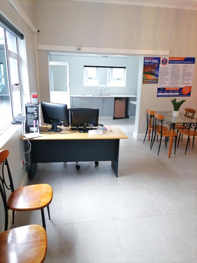 Neo & Ruks Guest House Salt River 1