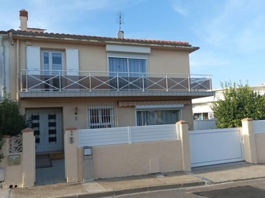 Appartement- étage villa - Villeneuve de la Raho - B&B
