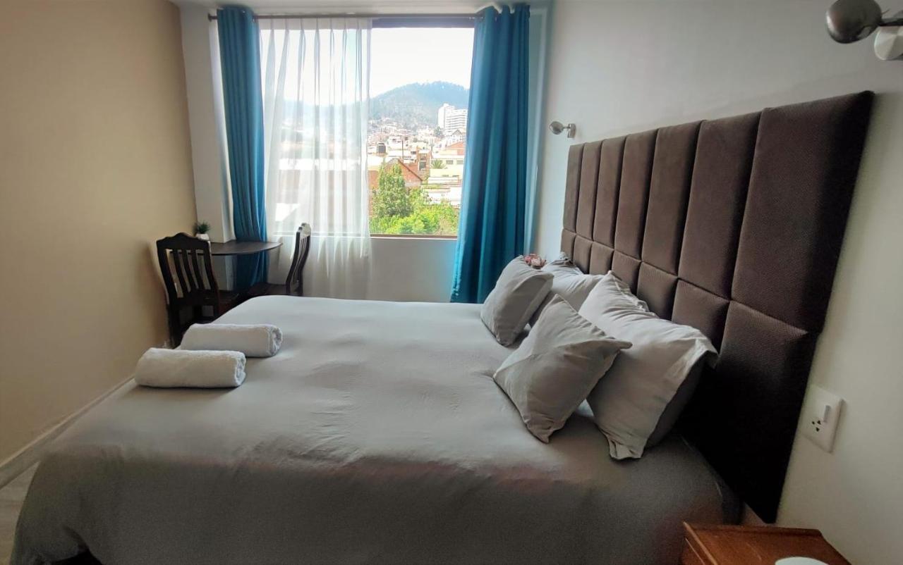 Deluxe Queen Room