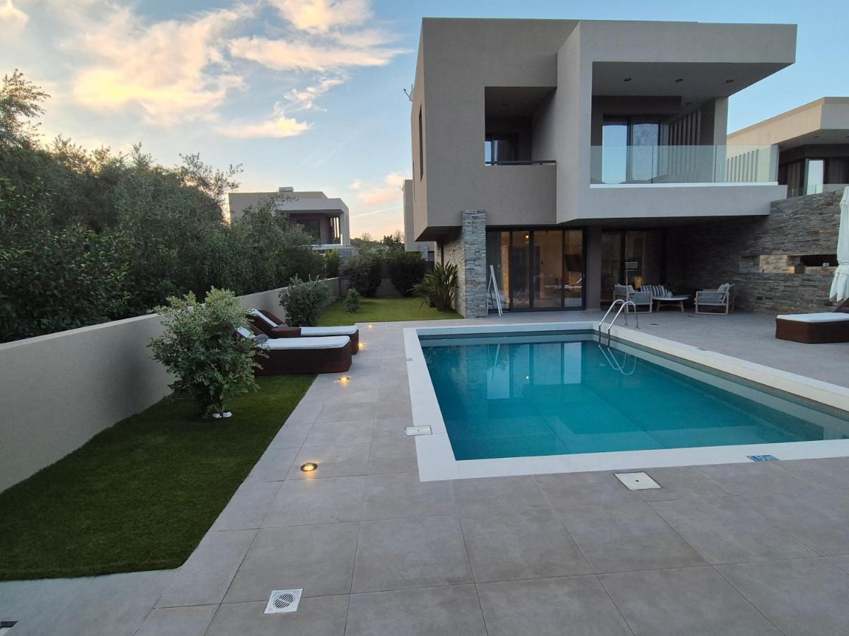 Villa with Private Pool