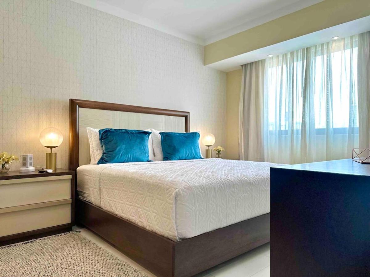 Superior Apartment with City View