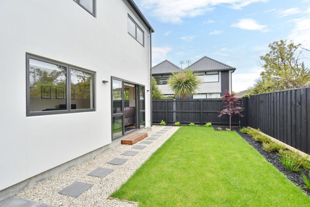 Broadbent Townhouse - Christchurch Holiday Homes - B&B