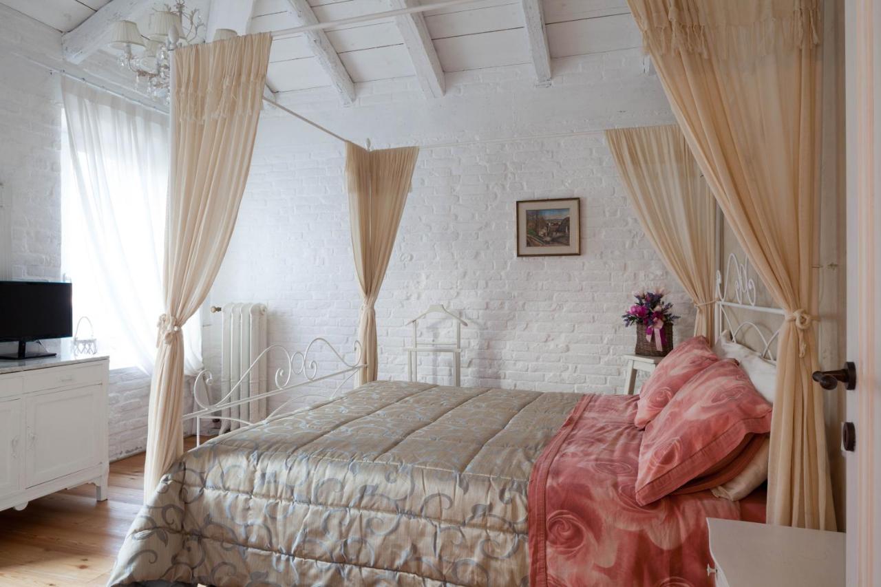 Queen Room with Balcony