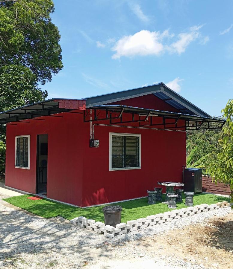 Bougainvillea Garden KKB - B&B