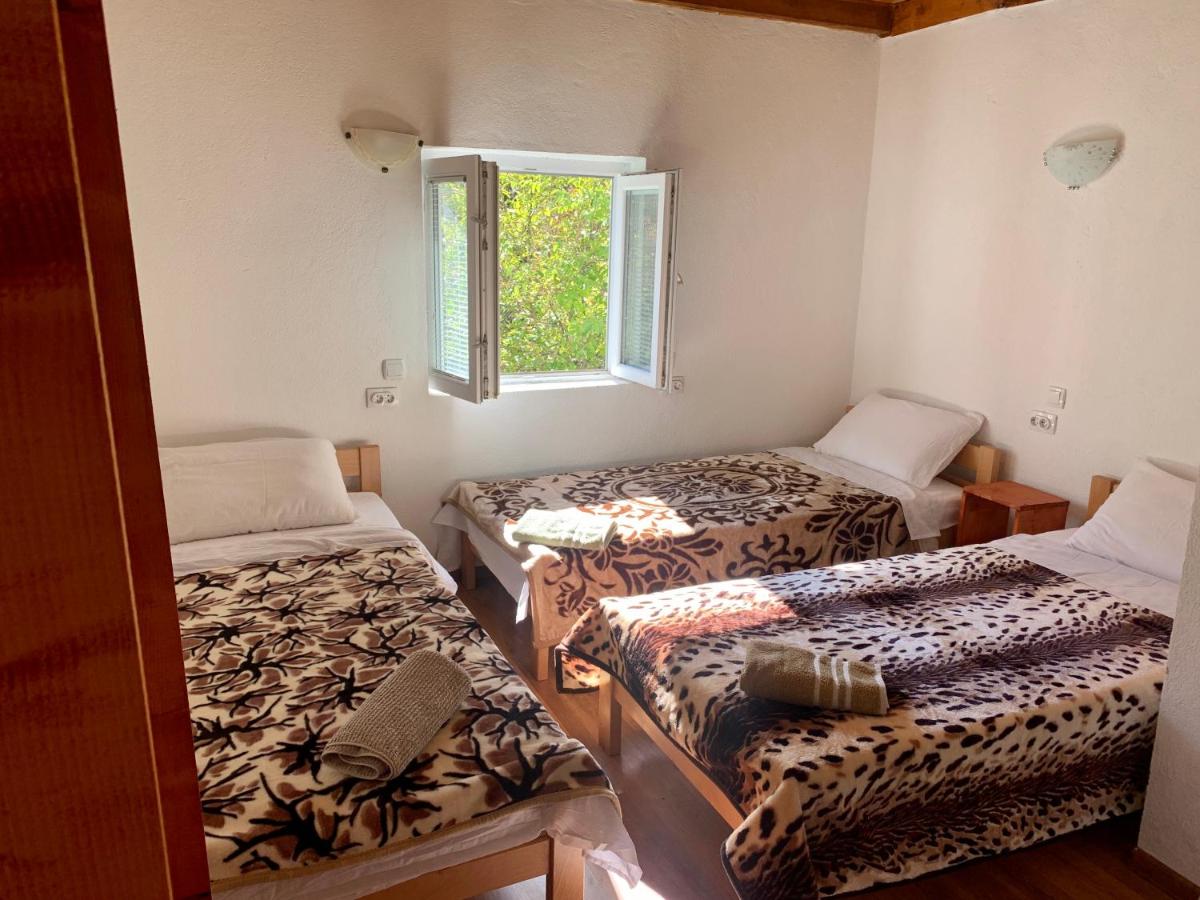 Triple Room with Bathroom