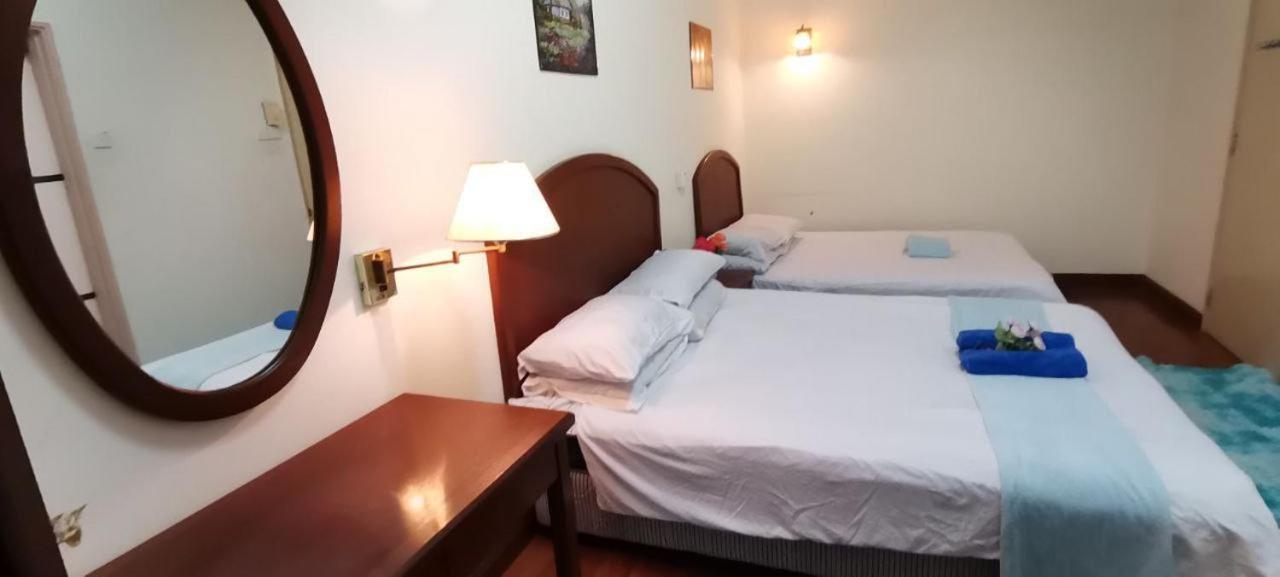 YUYU C01 & A02 Family 3BR Home PERMAI & KEMPAS GENTING HIGHLAND - B&B