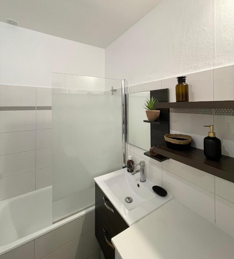 Studio with Sofa Bed