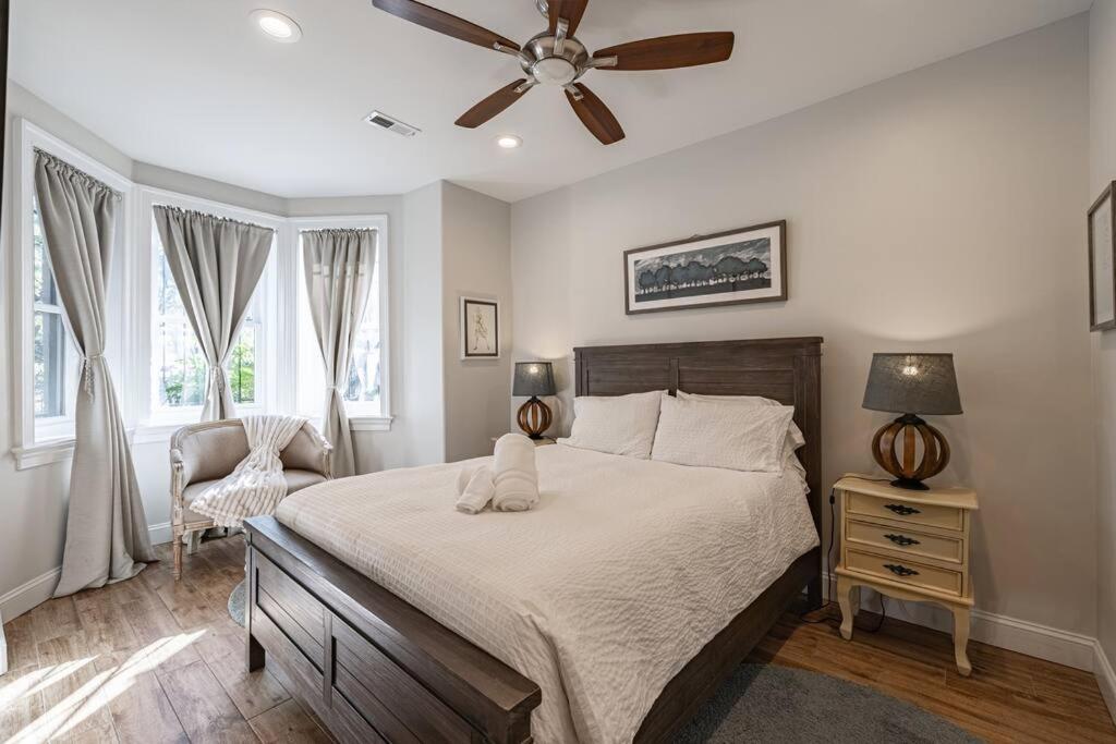 Central LUX Apartment in DC - Chambres d’hôtes