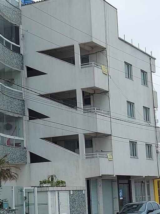 Apartamento no Centro do Arroio a 1 quadra do mar - B&B Balneário Arroio do Silva