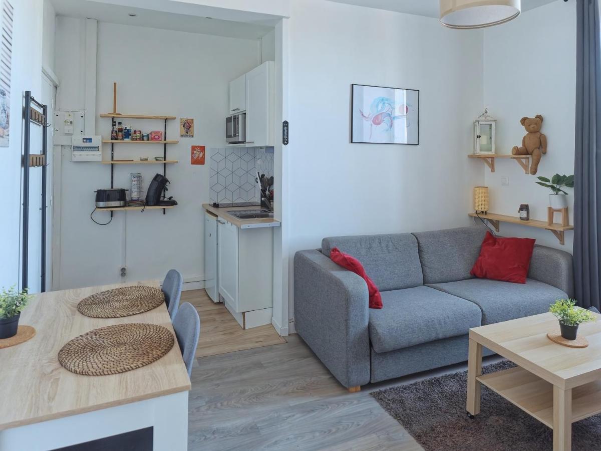 Studio with Sofa Bed