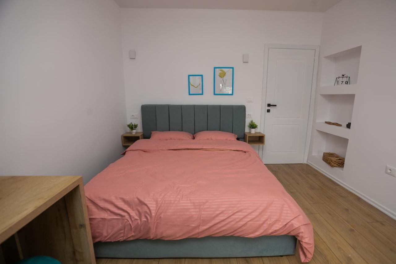 Sunny Stay Tirana Center - B&B