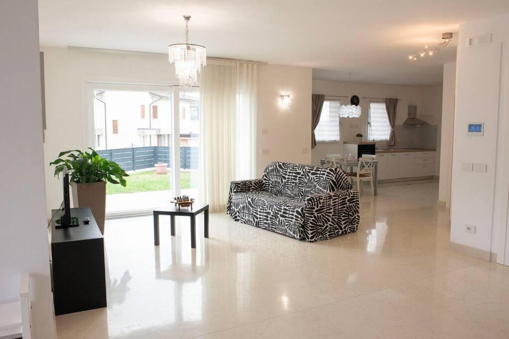 La Rocca House-Openspace - B&B