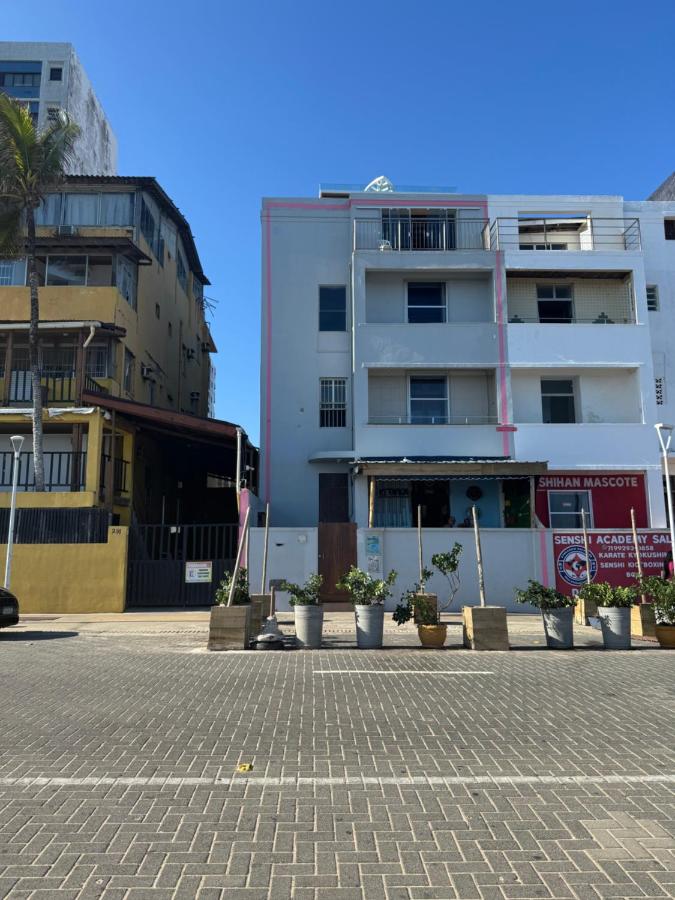 Apartamento frente mar na Barra, Salvador-BA - B&B