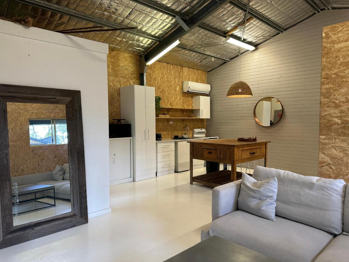 Solace in Salt Ash - Bed and Breakfast