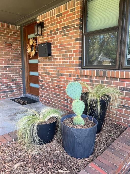 Mid-West Mod - 5br - Central Norman - Near OU! - B&B