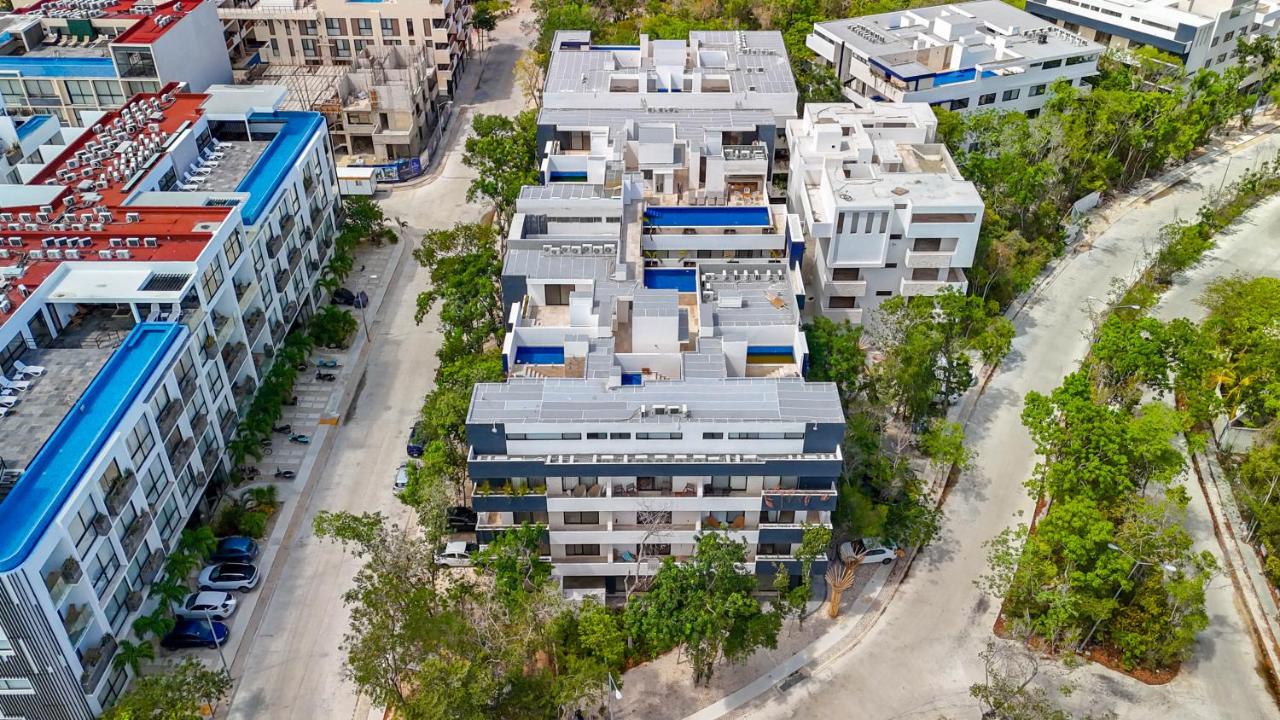 1 BD Suite with Private Balcony, Rooftop Pool, Gym - Chambres d’hôtes Tulum