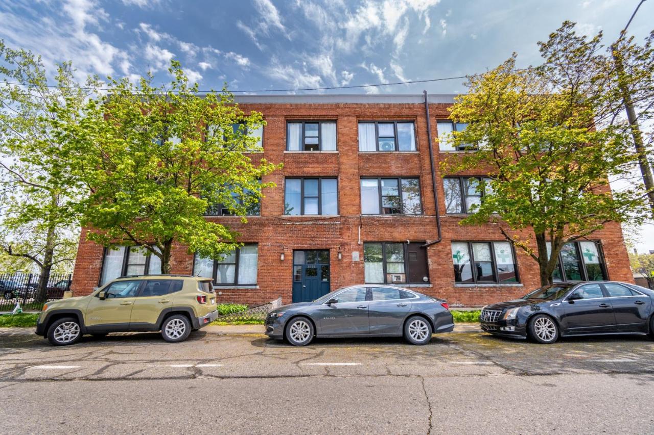 420 Friendly Canada Bridge View Loft Downtown FREE parking - B&B