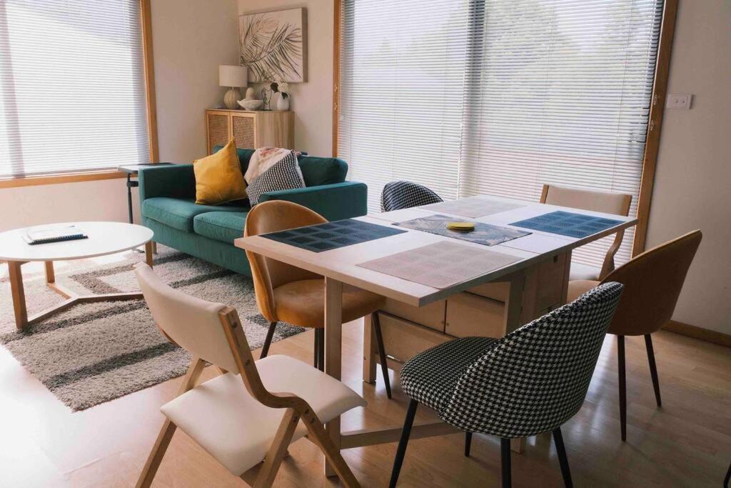 Inner city hotspot & quiet house - B&B Hobart