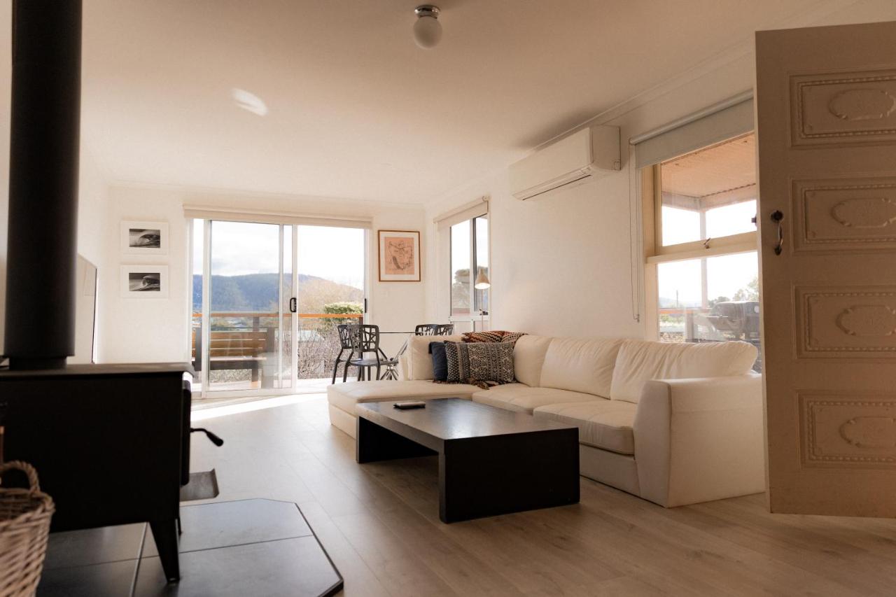 Cedar House ~ Family Fun! - Bed and Breakfast Bicheno