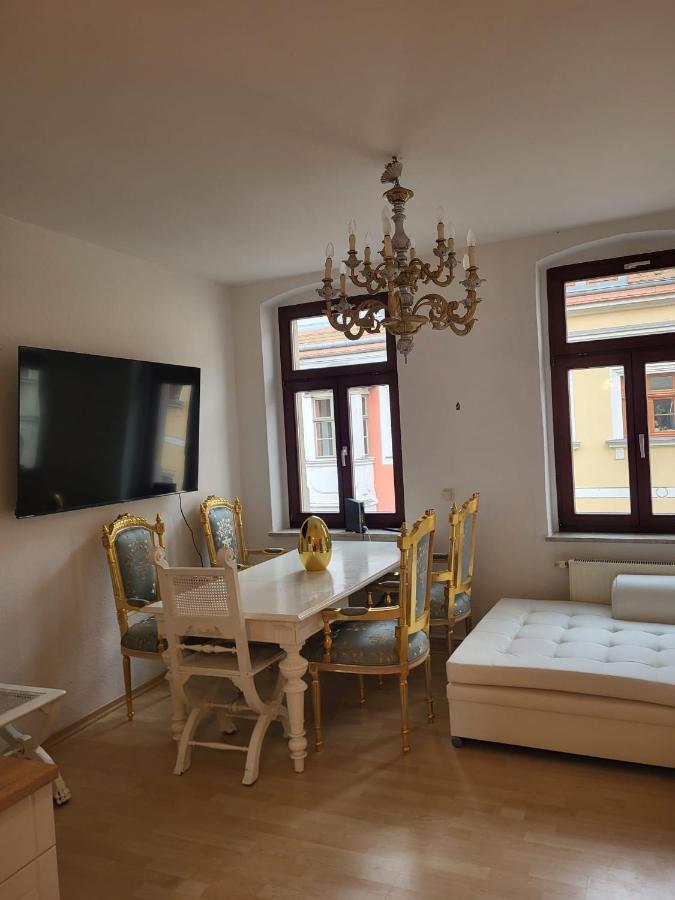 Im Herzen der historischen Altstadt mit Elbblick und Balkon - Ferienwohnung