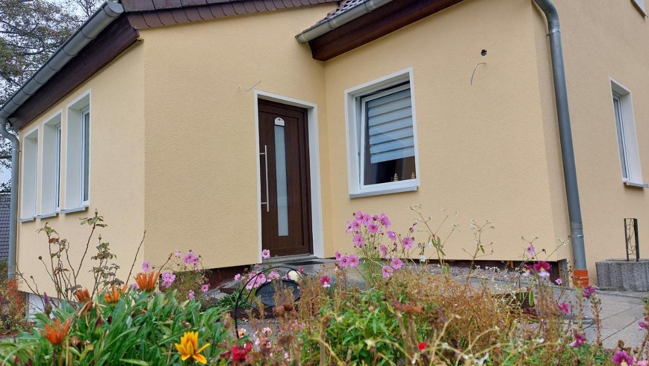 Ferienwohnung Am Floßgraben - B&B Bad Schlema