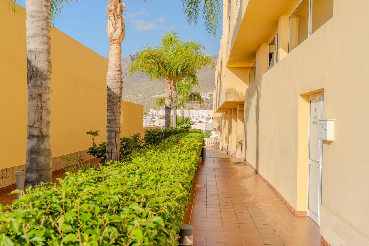 Apartamento con terraza y vistas en Costa Adeje, Sunset Mirage - B&B Adeje