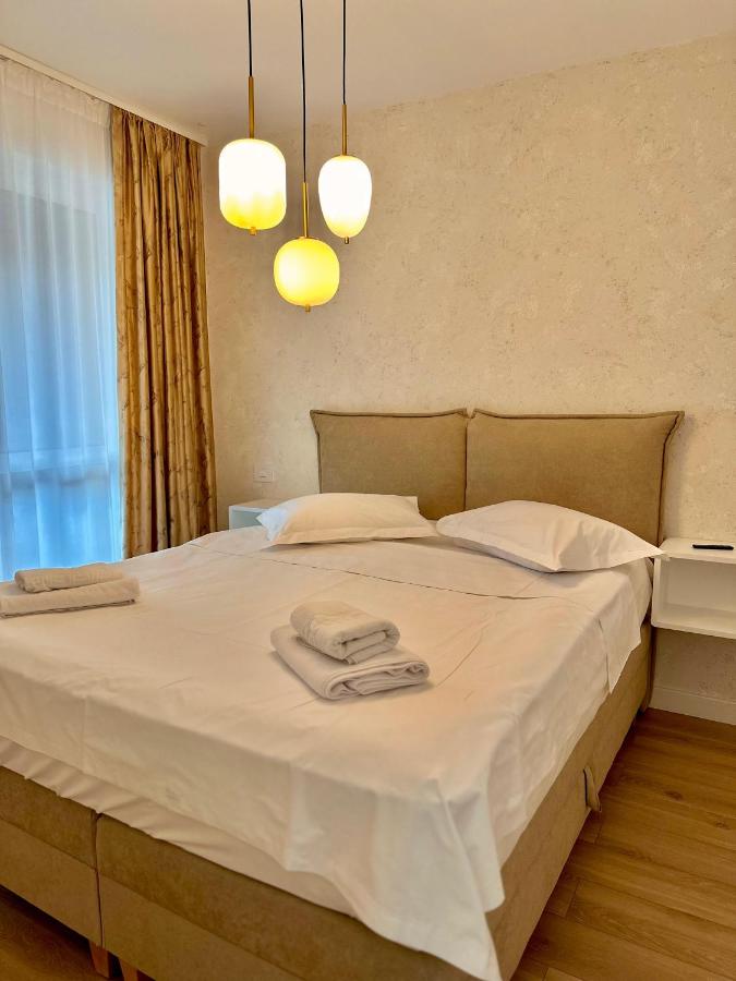 Two-Bedroom Deluxe Apartment with Balcony