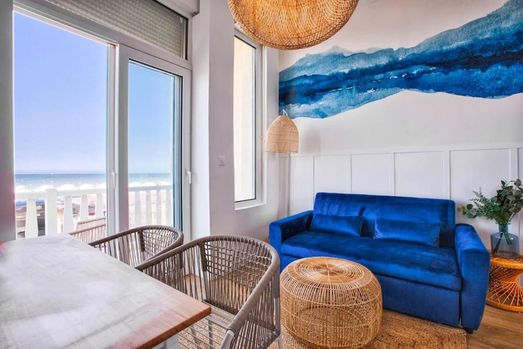 Le Liaga vue mer CLS Deauville - B&B
