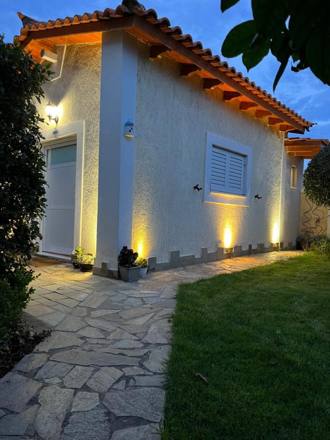 Σπιτάκι στον κήπο - Bed and Breakfast Rafína