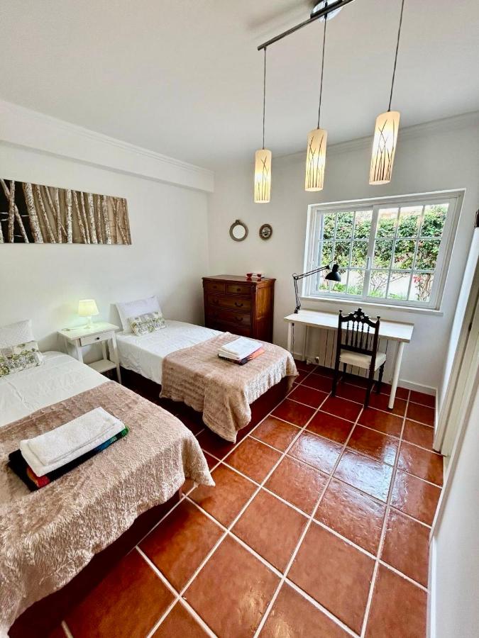 Chambre Lits Jumeaux avec Salle de Bains Privative