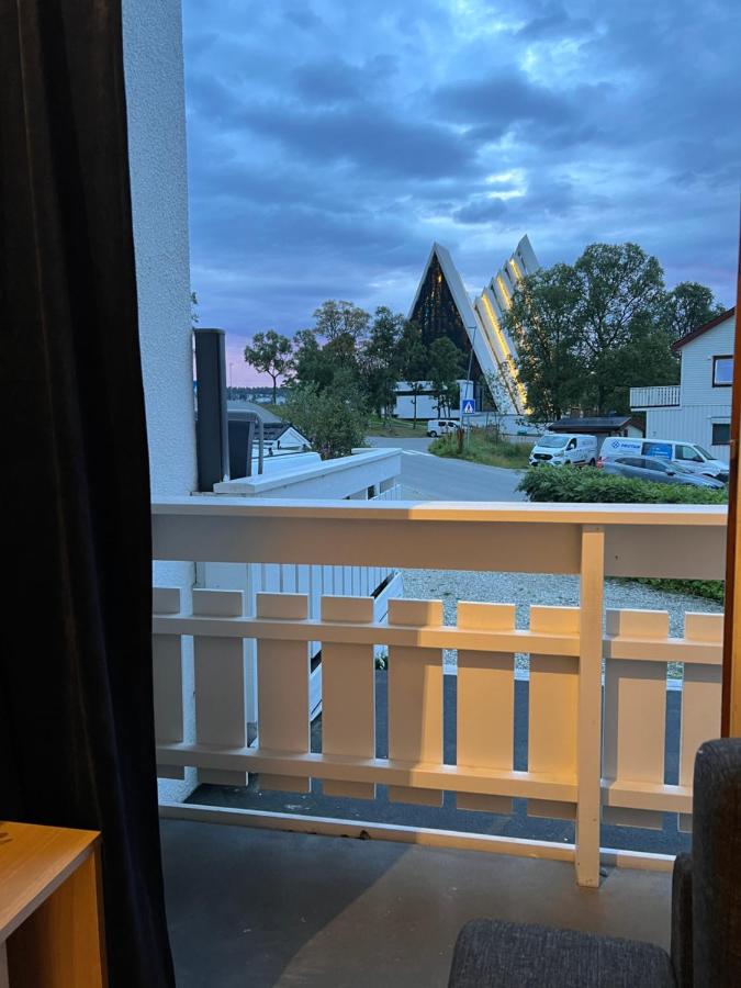 Luftig og sentral leilighet i Tromsdalen - Ferienwohnung Tromsø