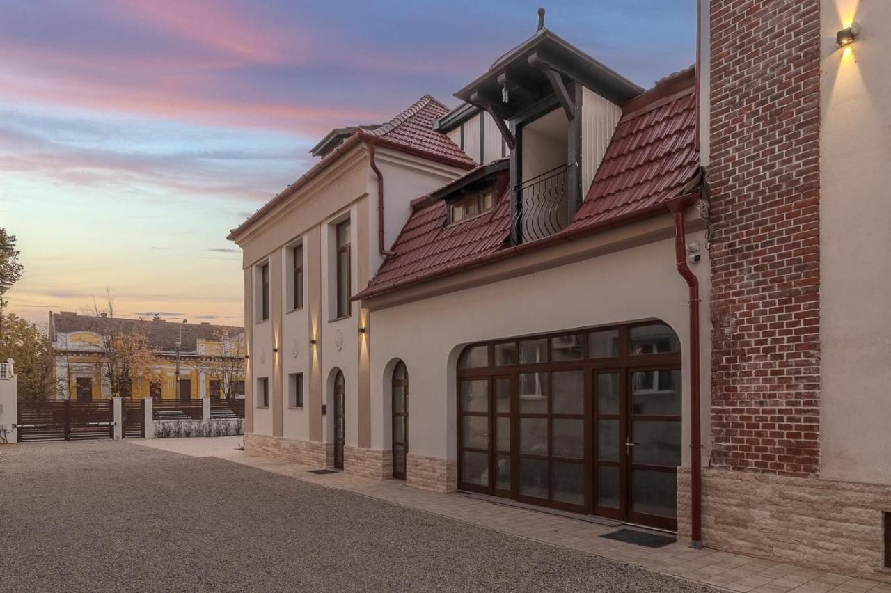 Ullmann Residence cu parcare in curte - Ferienwohnung