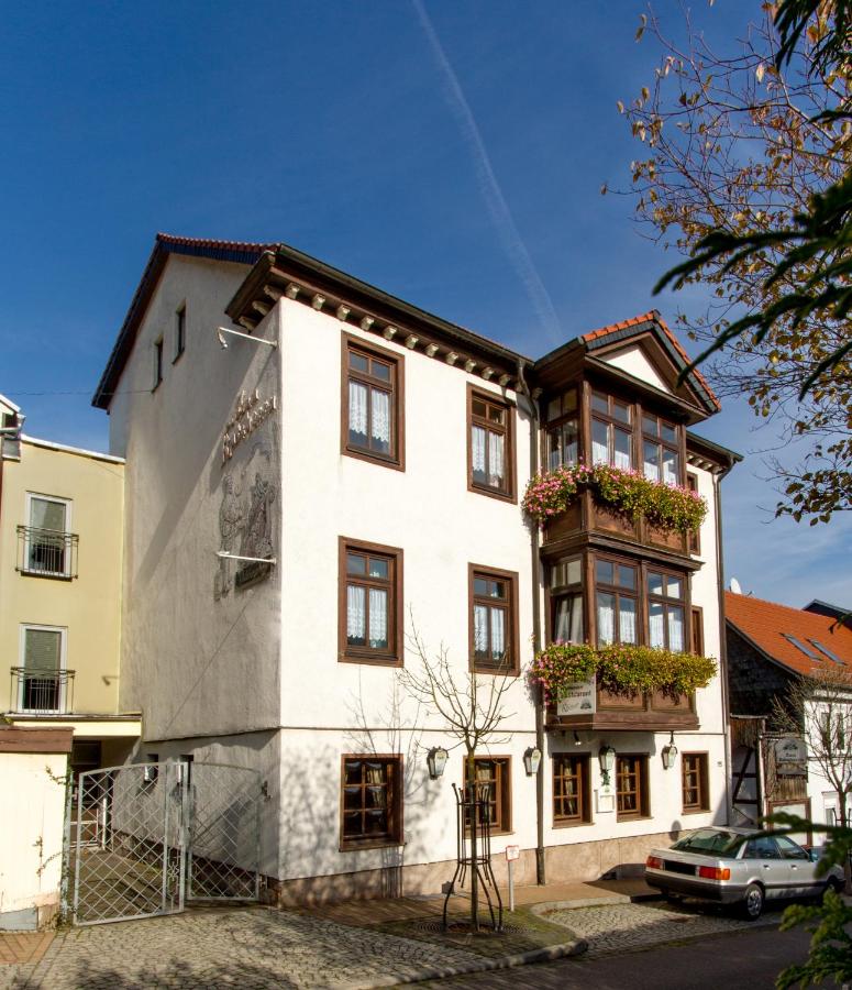 B&B Friedrichroda - Pension Zum-Ratsherrn - Bed and Breakfast Friedrichroda