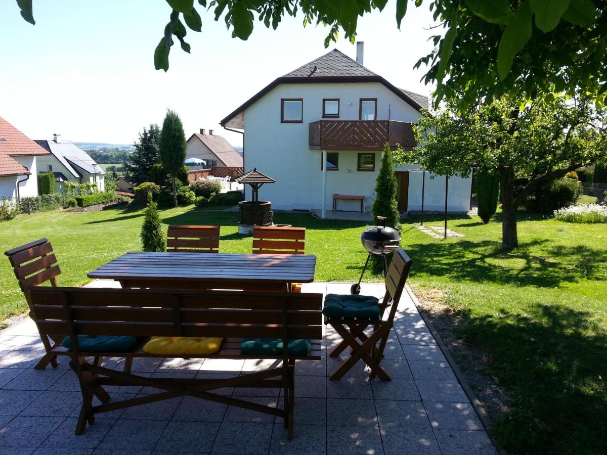 Apartment mit 1 Schlafzimmer und Balkon - Sedlický