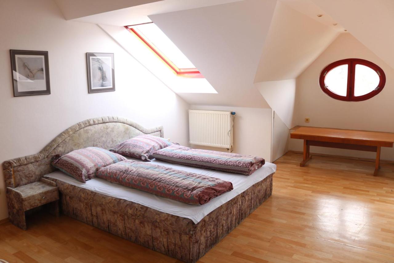 Economy Double or Twin Room