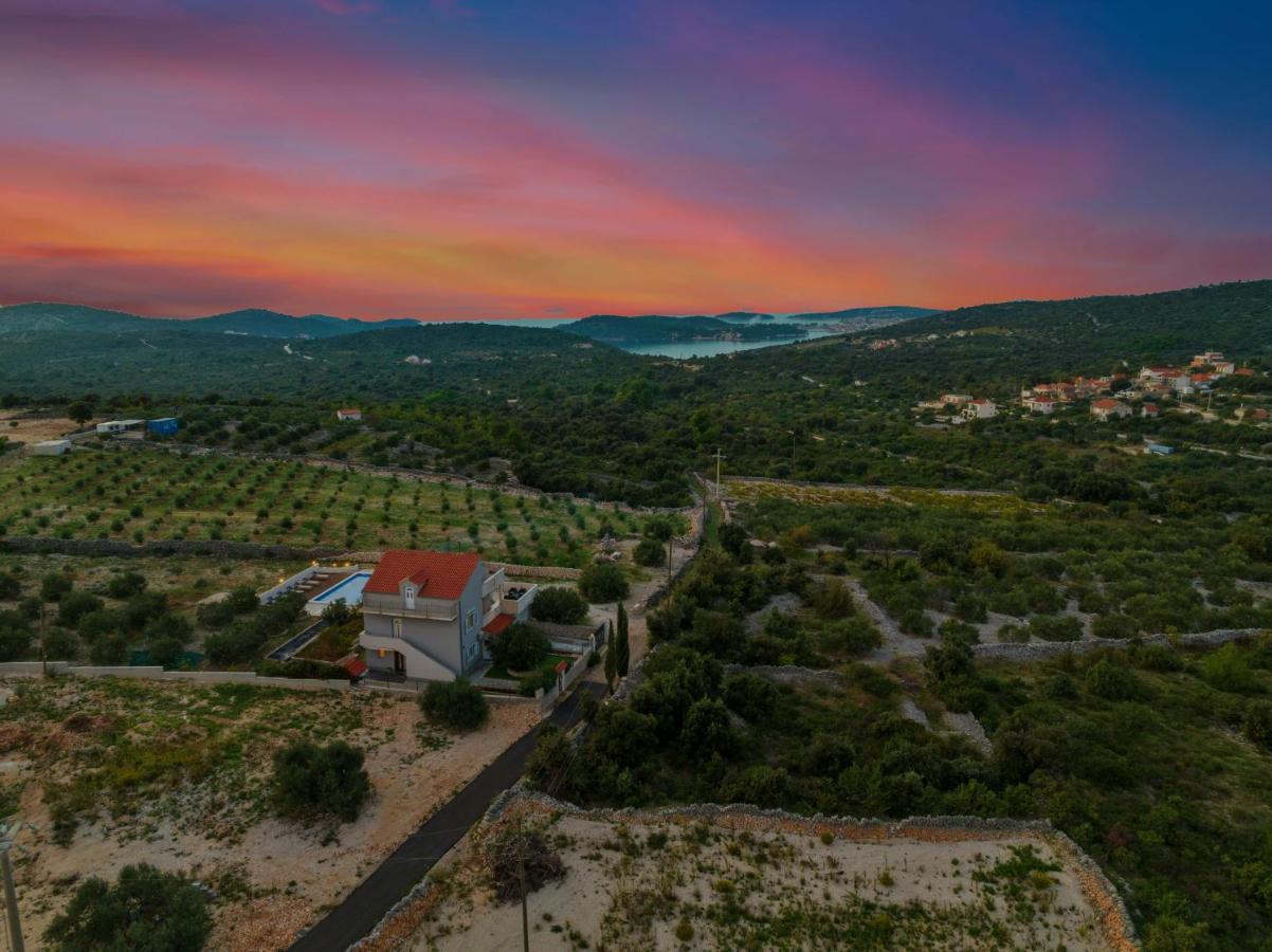 Family House Sonja - Ferienwohnung Sevid