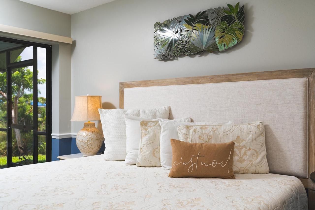 Palm Breeze: Heated Pool, Spa, Water Views, Beach - Chambres d’hôtes Fort Myers