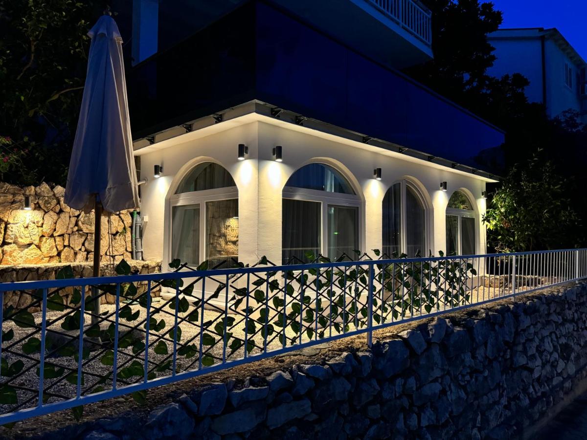 Studio with Sea View