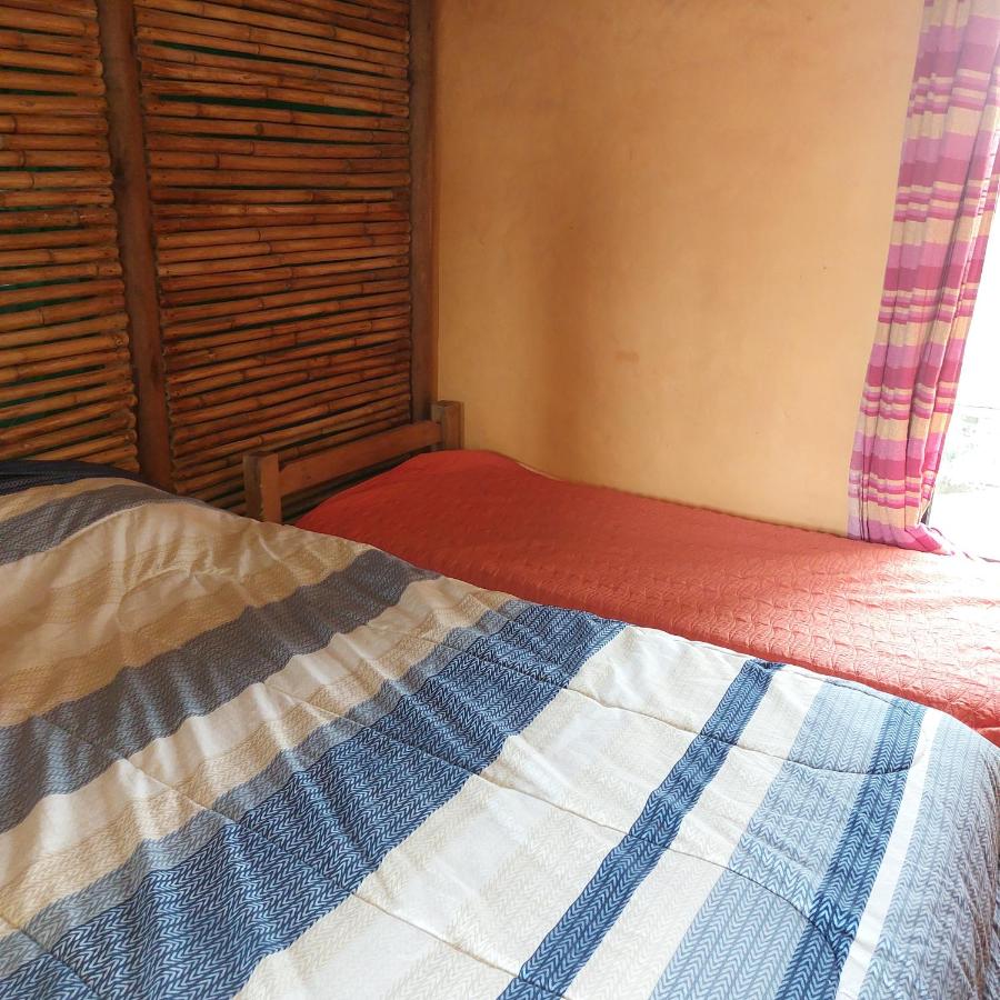 Basic Triple Room with Shared Bathroom