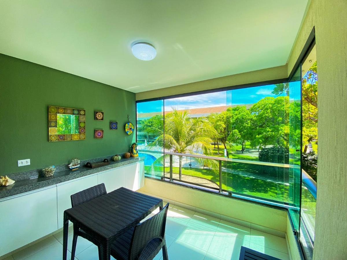 Appartamento con 2 Camere da Letto e Vista Piscina