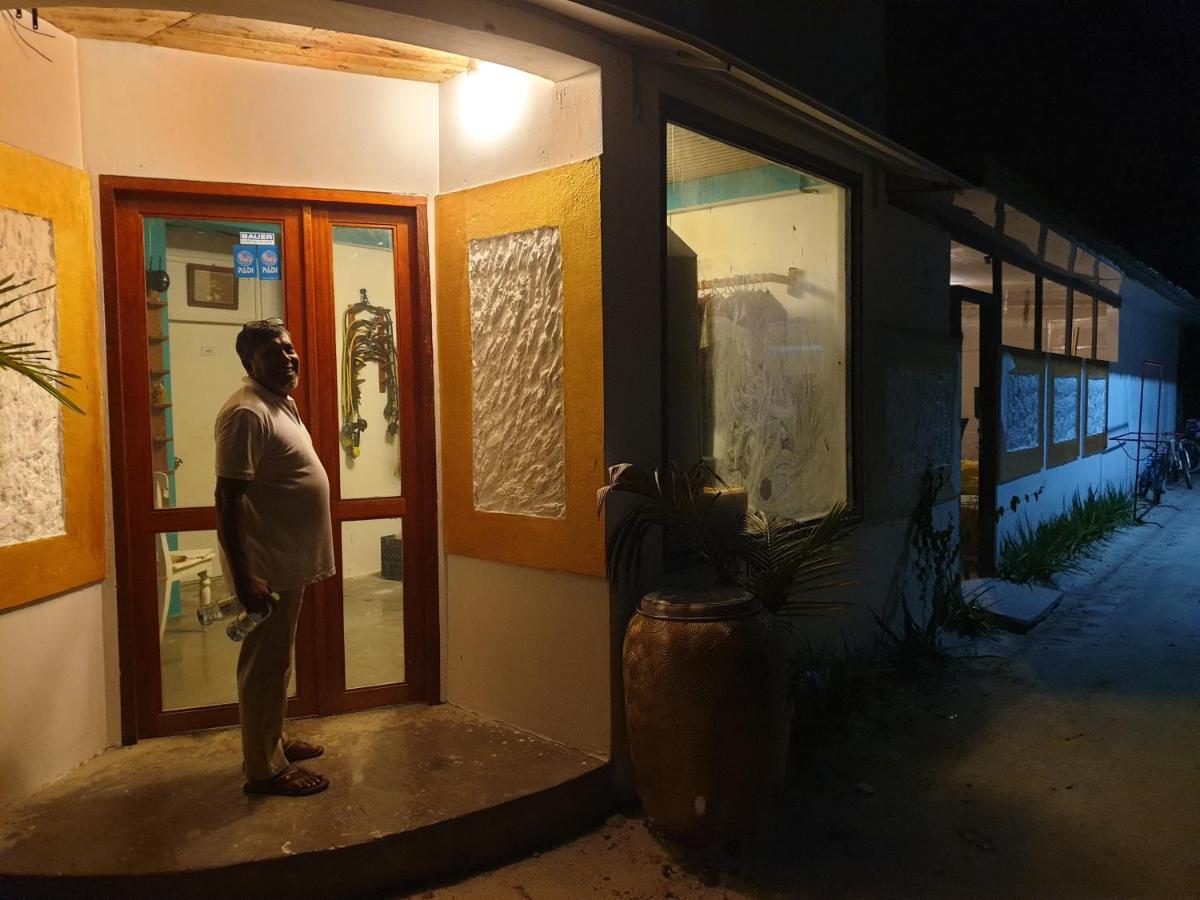 Beach Heaven Maldives - Golden Turtle Guest House - B&B Huraa