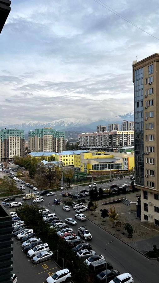 2- комнатные Апартаменты Люкс в ЖК R-House - Bed and Breakfast Alma-Ata
