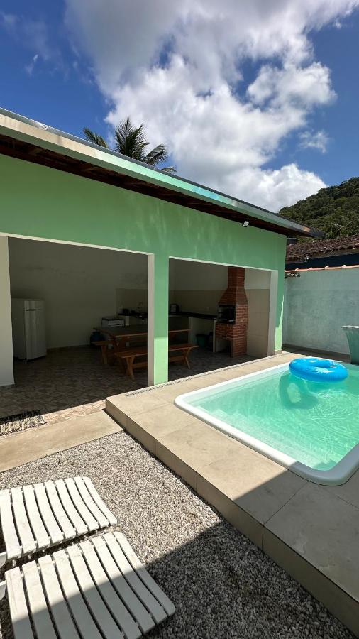 Casa verde Ubatuba ao lado da praia da Enseada e Santa Rita - B&B Ubatuba